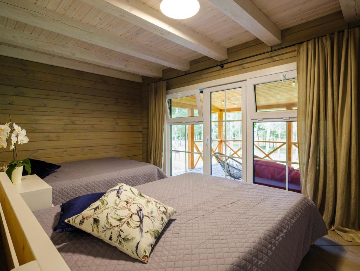 5 Stories Guest House Inkartai Екстериор снимка